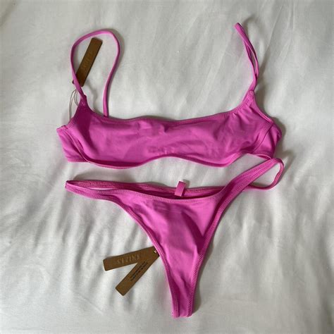 skims bikini set.